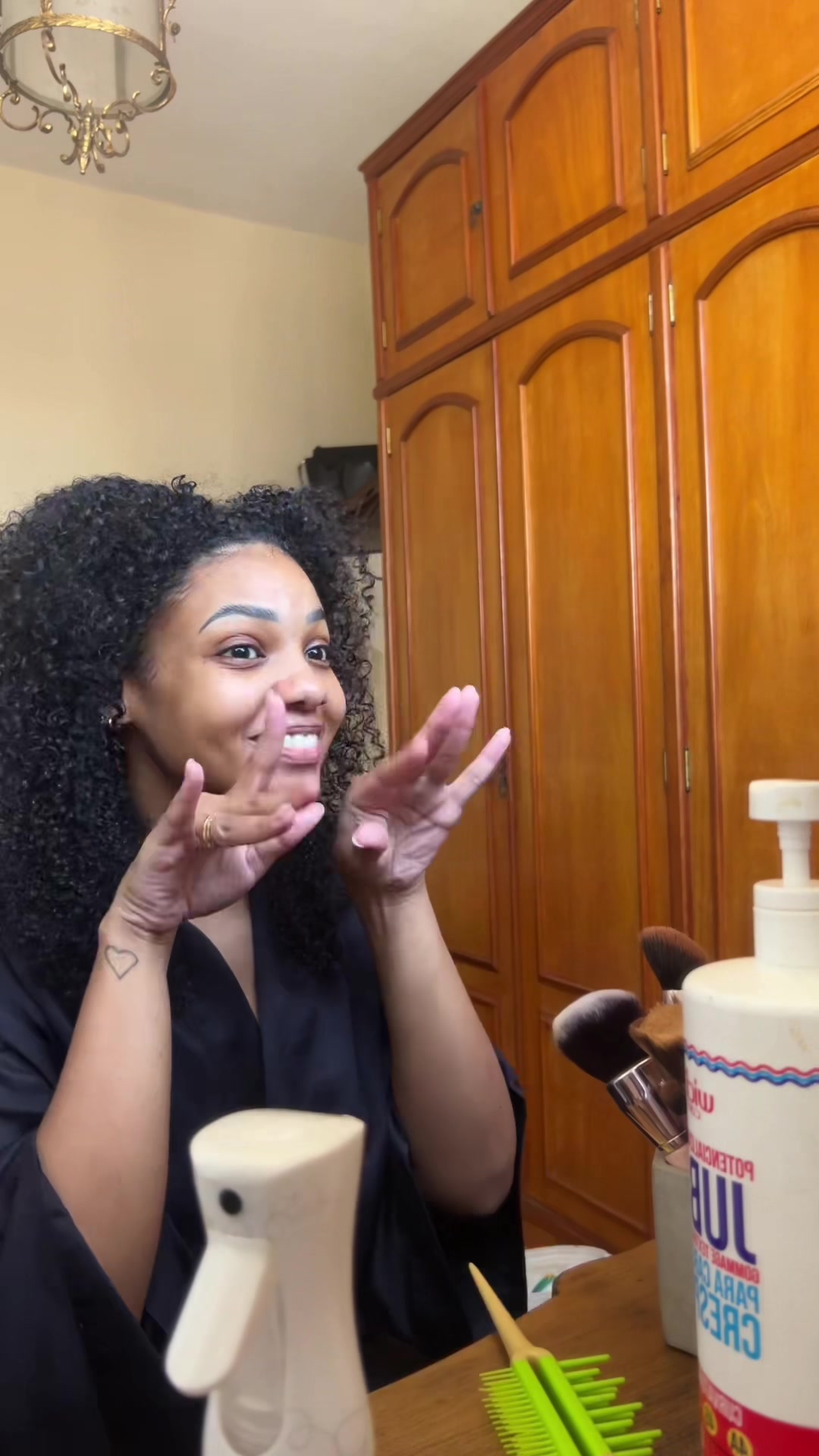 Cabelo crespo sem repartir